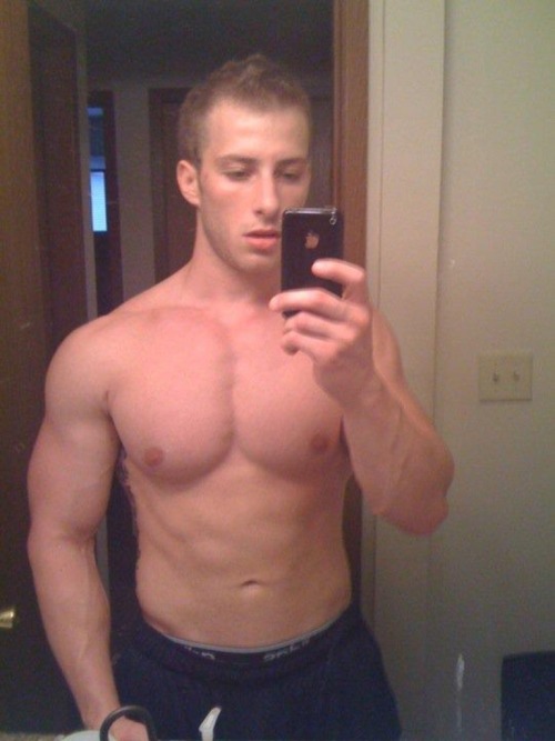 XXX instaguys:  Guys with iPhones Source: gwip.me photo