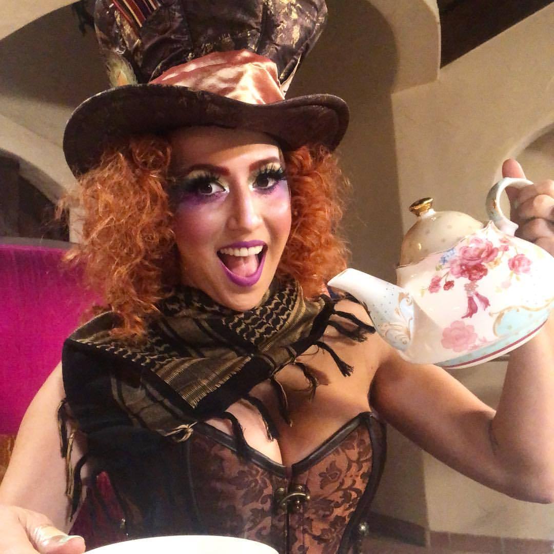 I had such a fun tea party with @transfixedcom today! Thanks for the awesome look