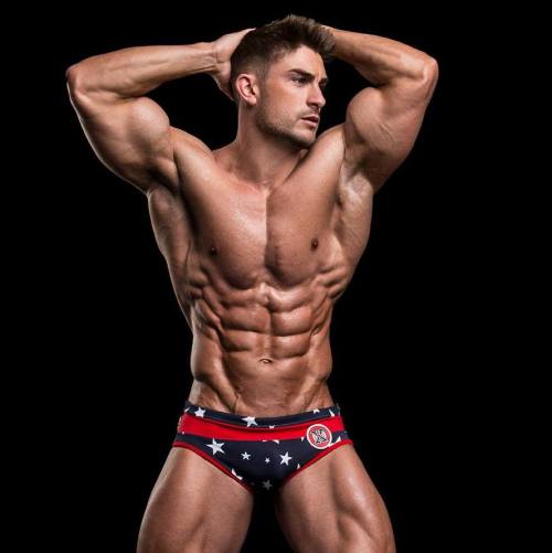 Fitness Models: Ryan Terry