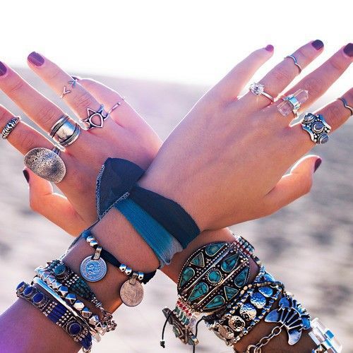 cost21-com-shop:  cost8801:  cool bracelet  ,only $0.99 shop at www.cost21.com Shop at : http:/