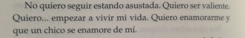 escondida-entre-los-libros:  —A todos los chicos de los que me enamoré Jenny Han 