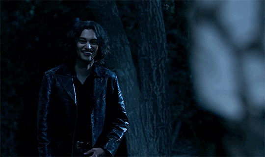 bills-skarsgards:Zach Villa in American Horror Story: 1984 | 9x04 “True Killers”  I really need a Ni