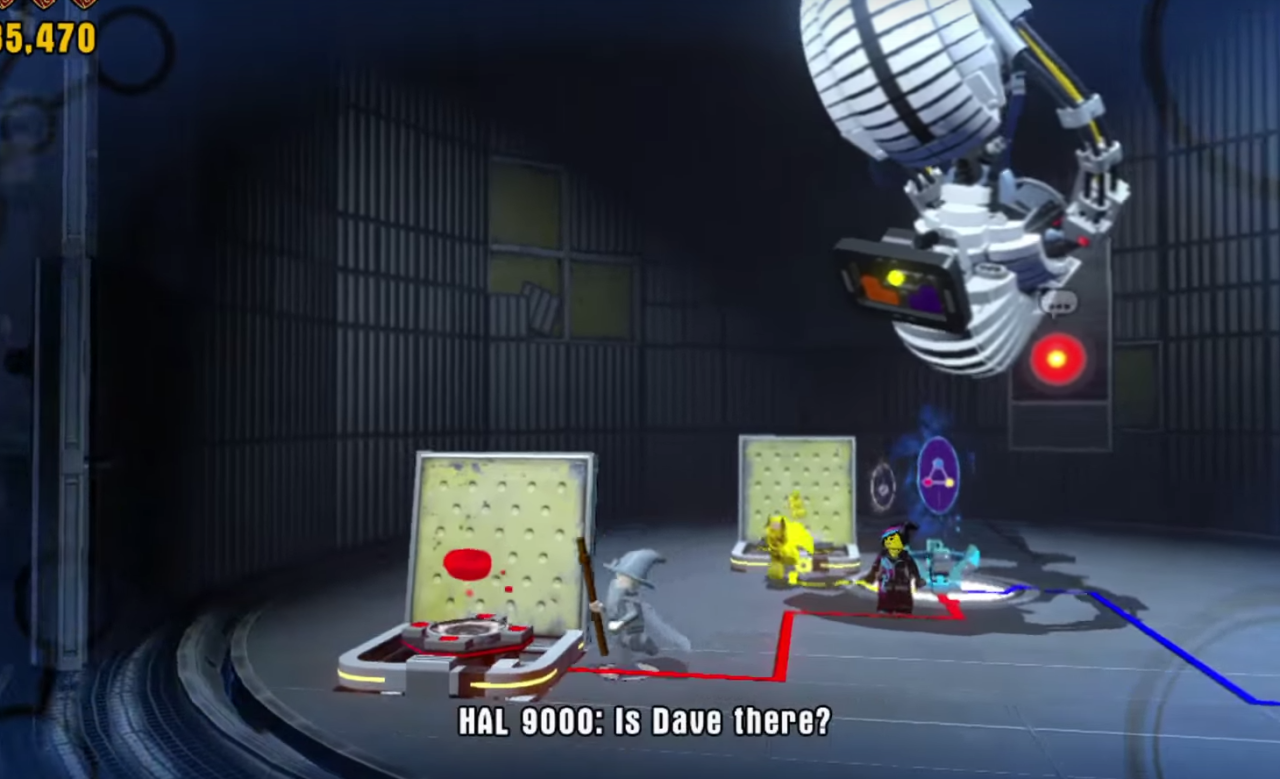 lennythereviewer:                                  GLaDOS VS HAL 9000 BEST. CAMEO.