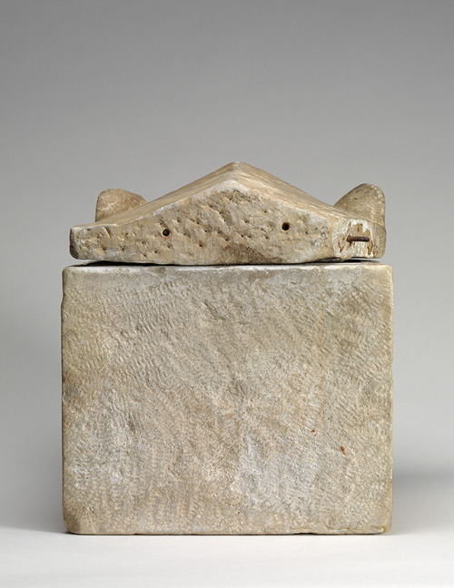 theancientwayoflife:~ Cinerary Urn.Date: A.D. 2nd centuryPlace of origin: ItalyCulture: RomanMedium: