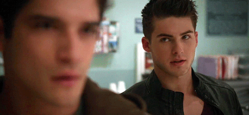 sceosource:Scott &amp; Theo | 5x09 | Lies of Omission