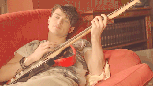 Thomas Doherty gifs requested by anonymous