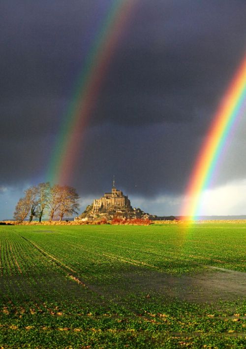 our-amazing-world:  Double rainbow - Mon Amazing World beautiful amazing  ✨