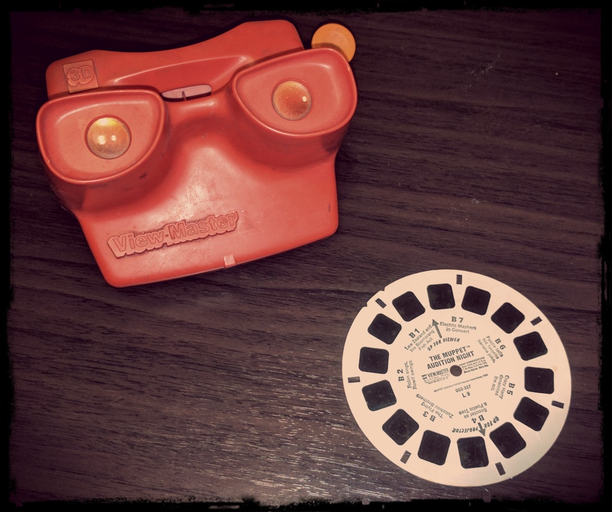 Follow My Toy Box: View-Master