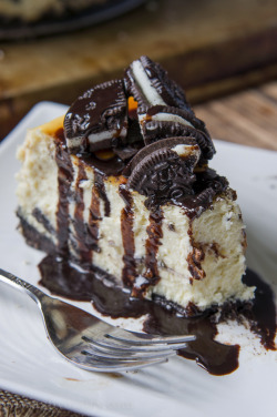 greatfoodchallenge:  Oreo Cheesecake Heave