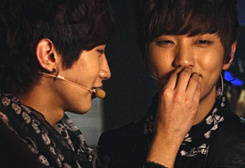 7kisses4u:   adhd-in-orange: &ldquo;Jinyoung-Hyung, STOP PINCHING MY CHEEKS!!!&rdquo;