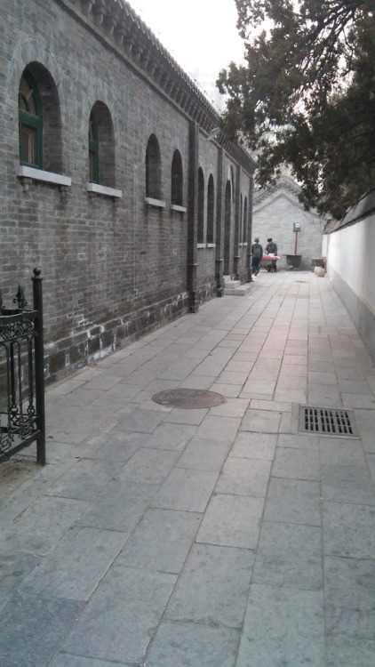 emirharis:  Niujie Mosque, Beijing, ChinaThe Niujie Mosque is the oldest mosque in Beijing. It was first built in 996 during the Liao Dynasty and was reconstructed as well as enlarged under the Qing Dynasty.The Mosque is located in the Niujie area of