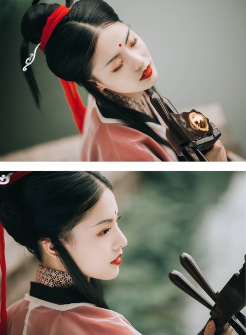 ziseviolet: dressesofchina: Jin-Wei style Traditional Chinese Hanfu.