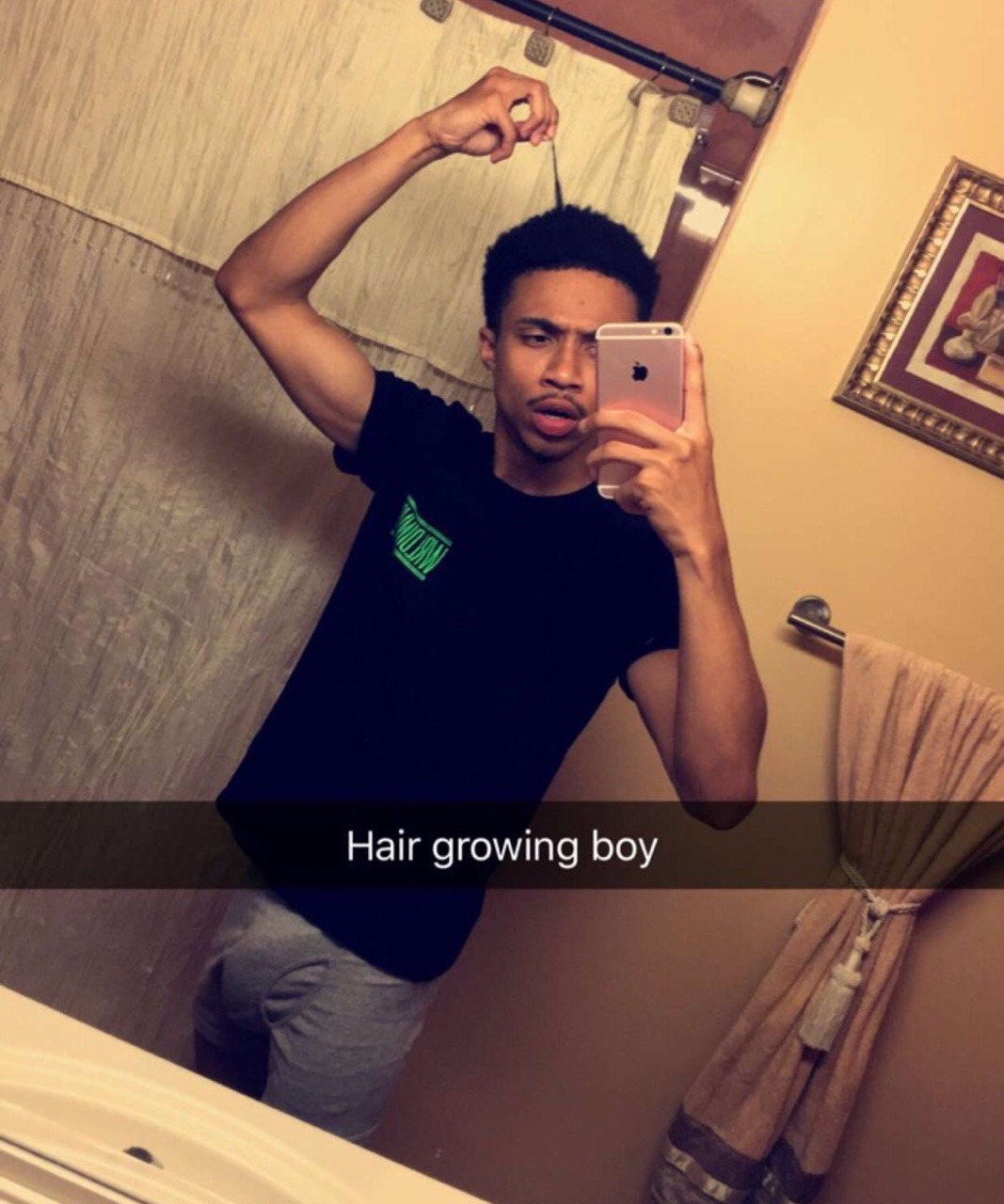 dljay8131:  sexyblackboys4u:  Dick Growing  Sheesh 😍😍😍
