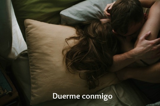 enfermosincura-jv:  -Duerme conmigo.