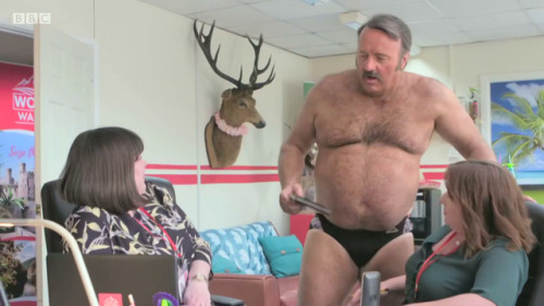 bigmenoftvandfilm: Mike Bubbins in Tourist Trap s1e03Mike Bubbins is a Welsh comedian and actor
