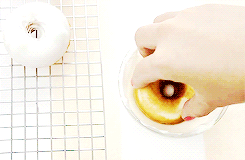 delicieuss:  rilakkuma donuts 