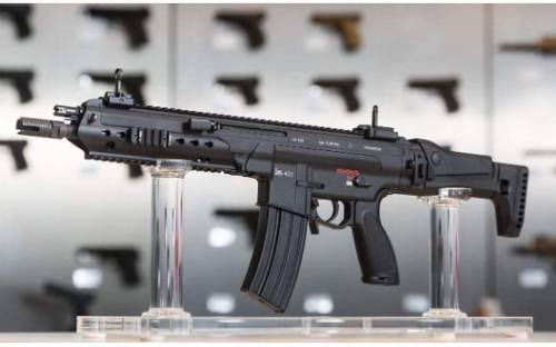 whiskey-gunpowder:The new HK433, nicknamed “HK Masada” for its close resemblance to Magpul’s rifle o