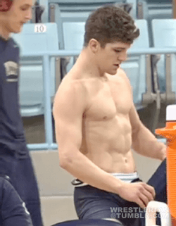 wrestlerfan:  Hot wrestler bod 😜🔥🔥🔥 More @ http://wrestlerfan.tumblr.com 