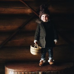 johnnaholmgren:  Sweet round face and her favorite mini woven basket. Hot chili on the stove, music playing, family present and zero sports games. Maybe someday we’ll buy a tv, but for now this scene will do just fine. (Except, let’s be real,  I kinda