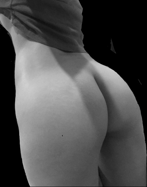 Fuck me please! Mmm we wish!