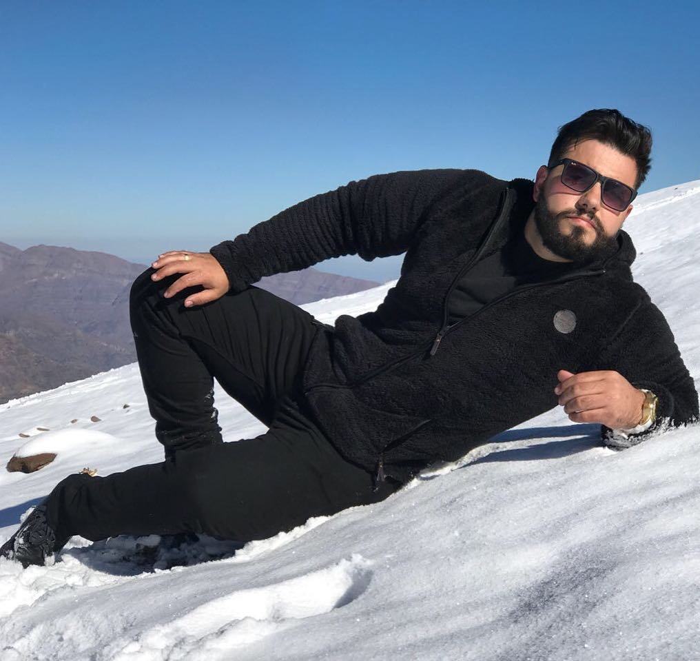 bear-hairy:  bear-hairy:  Déjanos tu comentario 🐻. Rebloguea y comparte el contenido