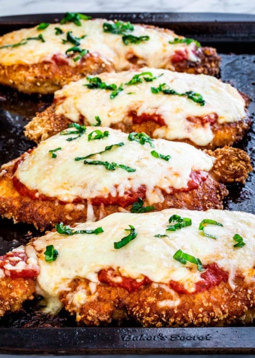 pinterestfoodie1992:CHICKEN PARMESAN