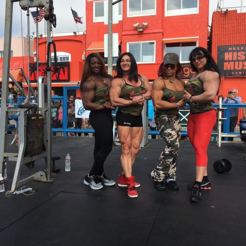 zimbo4444:  ..quality fbb’s could make super soldiers.. 💪🏼😺👍🏼 