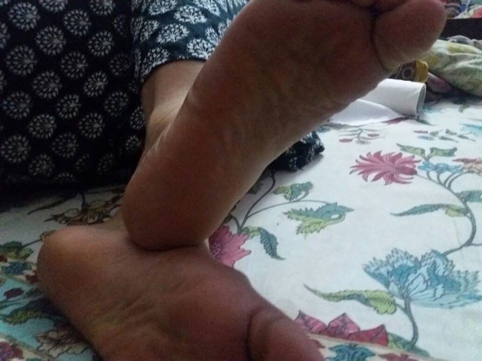 aqib7:  Guy sended his sister’s feet 