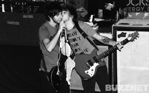 z0mbiekidd:   Jalex is beautiful 