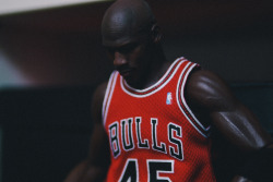 chcjames:  NBA Collection - MICHAEL JORDAN Series 1 “I’M BACK #45” AWAY VERSION Limited Edition by ENTERBAY