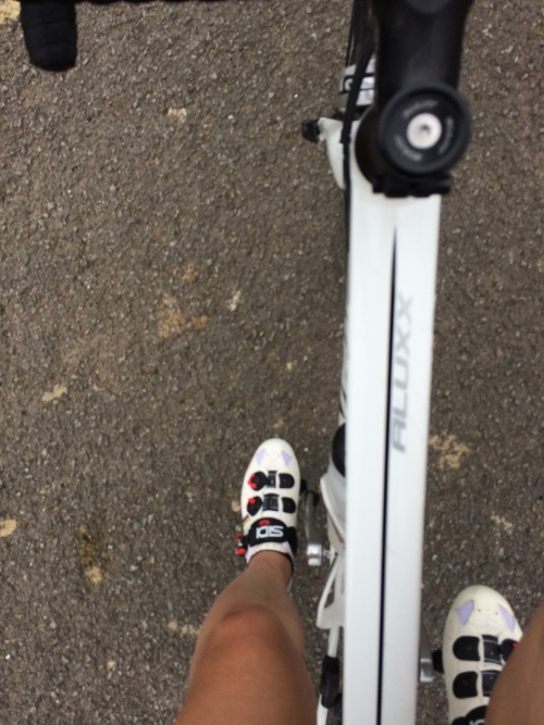 couturetri: Feeling amazing! First ride after a year in Vietnam! New sidi cycling shoes and serious 