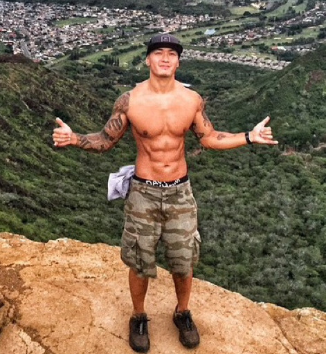 kāne : Men of Hawai'i