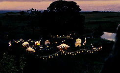 jimmytolans-blog:  lotr meme: ten scenes [9/10] → a long expected party 