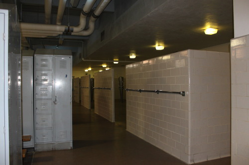 openshowerappreciation:Men’s locker room in Redwood Hall at California State University, North