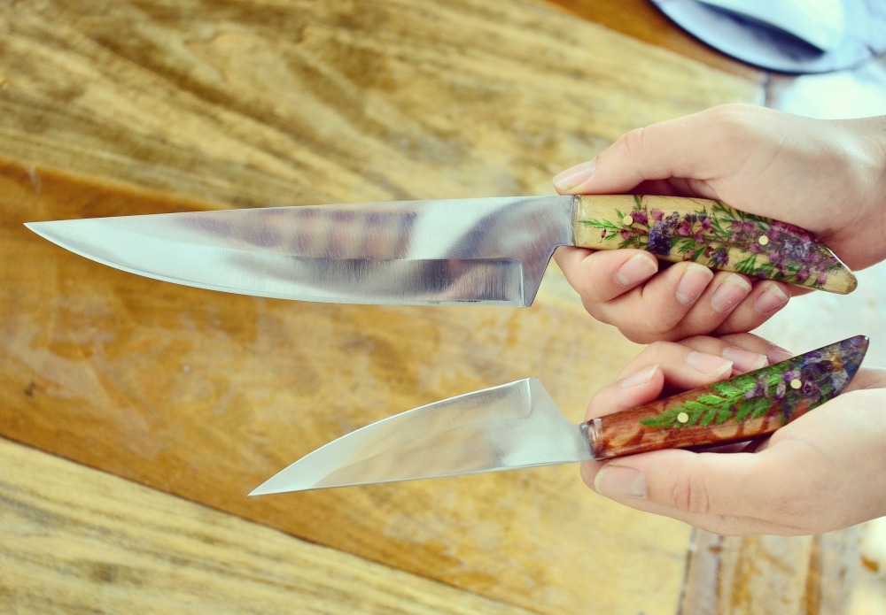 sleepywitchmc: sosuperawesome:  Botanical Knives Pocono Mountains Forge on Etsy See