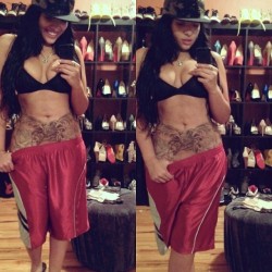 Stephsdope:  Oooooh Kill ‘Em 👑 Lol #Killthesehoeswhenifeellikeit 😈 #Santi