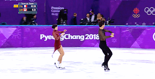 amusementforme:Tessa Virtue and Scott Moir perform their free skate and become the most decorated Ol