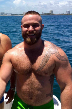 bluecollarstuds78:  Hot Local Hunks Want To Fuck TonightAdd me