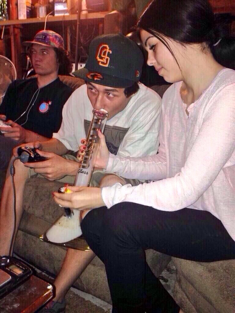 tobacco-and-loko:  Me if we’re dating