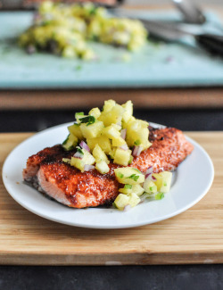 boozybakerr:  BBQ Spiced Salmon with Pineapple