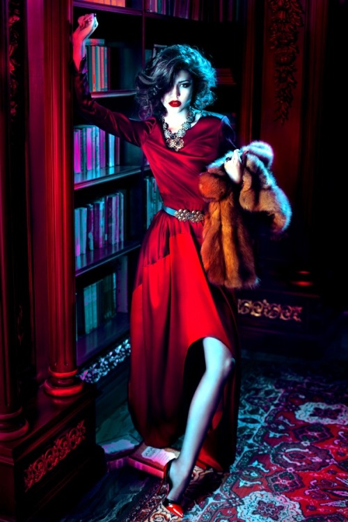 dawnatlast86: fetishislife: Tawdry WELL SEND HER ROUND I’LL ATTEMPT TO PUT HER RIGHT