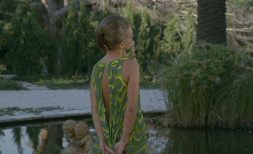 nouvellevaguefr:Romy Schneider’s outfits in La Piscine, 1969