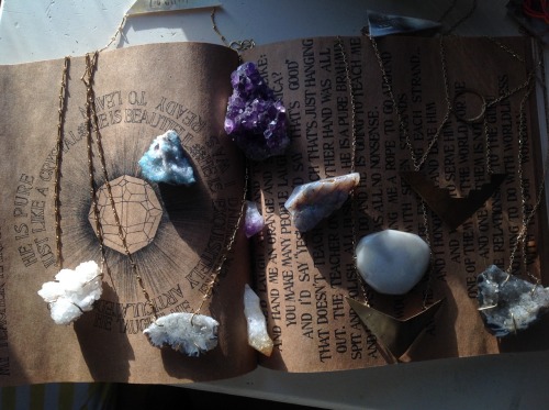 esiuolana:I’ve got a jewelry show this weekend :))