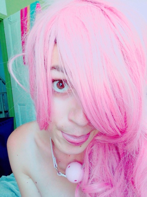 Brittany Jane goes bubblegum pink!Get the new photoset, now available on Chaturbate!