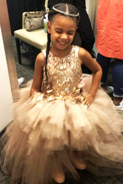 thecarterkids:   Blue Ivy at the 2016 VMAs.