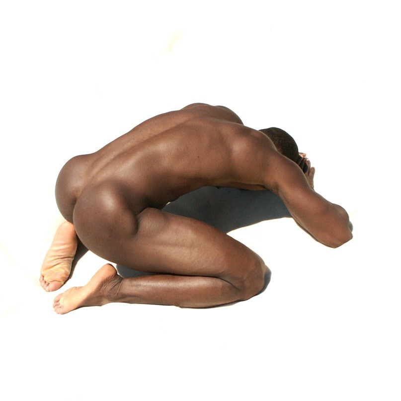 ohthentic:  black4white:  bow  Oh