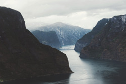 brutalgeneration:  Aurlandsfjorden (by Weisimel)