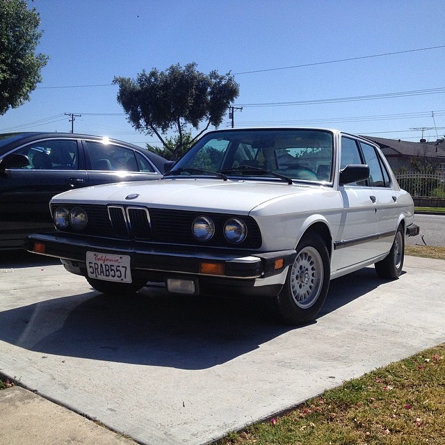 Finally got her back ! After 2weeks in paint. 😍😭😍😱😘💕 #e28 #528e
