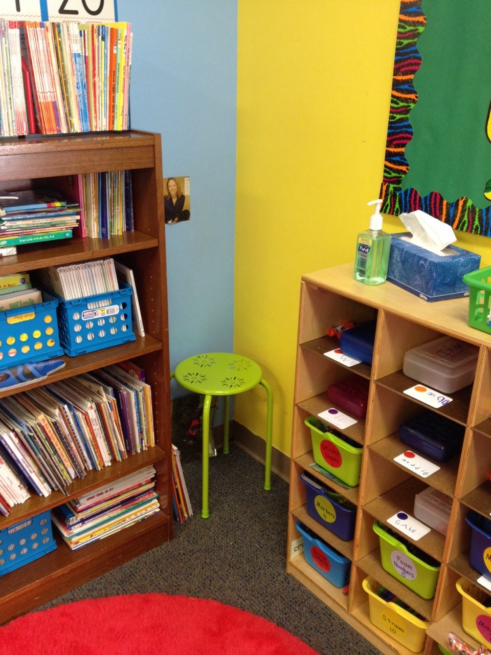 passiveimagination:  My mom teaches Kindergarten and I went to her classroom a few