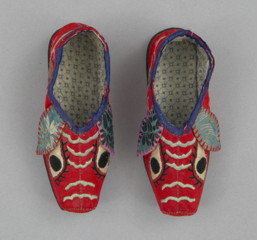 shewhoworshipscarlin:Shoes, 1950-90, Xian, Shaanxi, Central China.